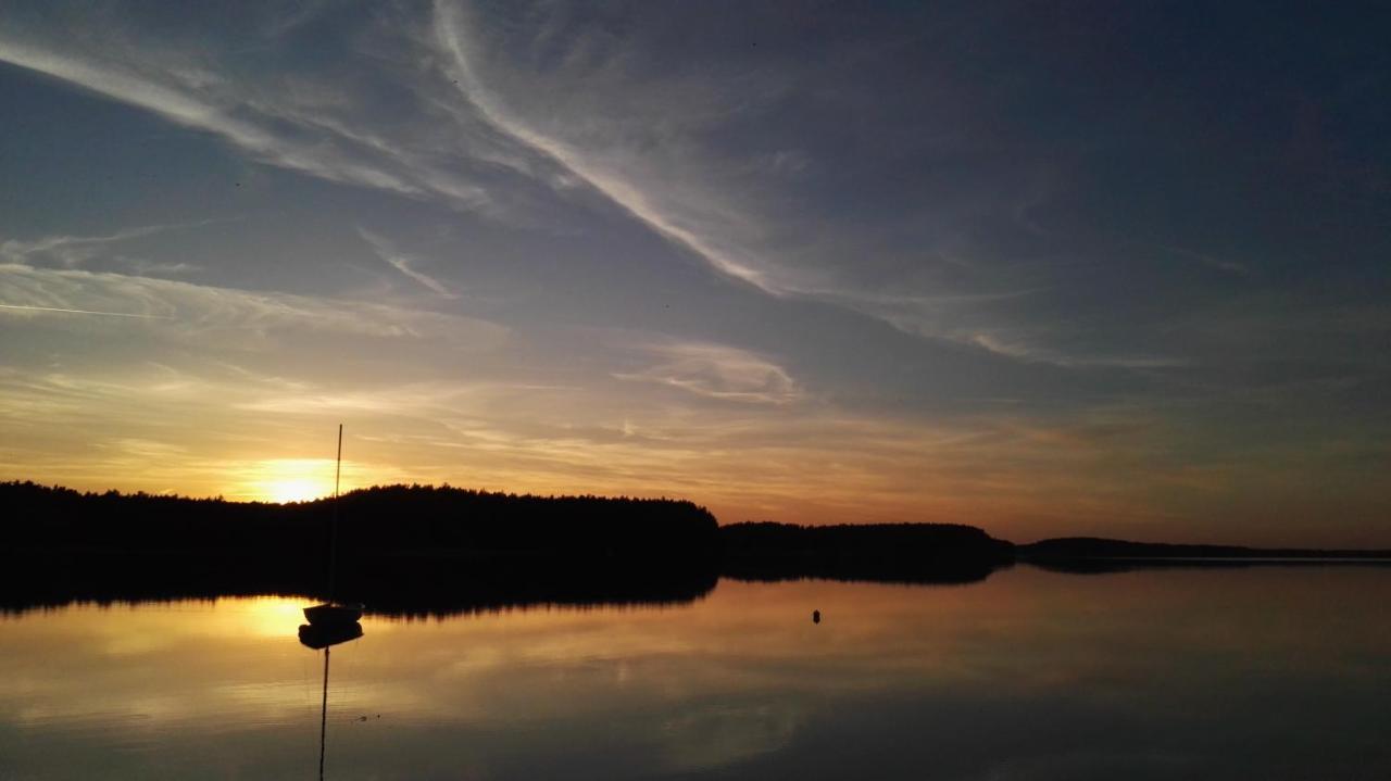 Zakatek Wdzydze -domek Nr 7 W Pierwszej Linii Od Jeziora Borsk
